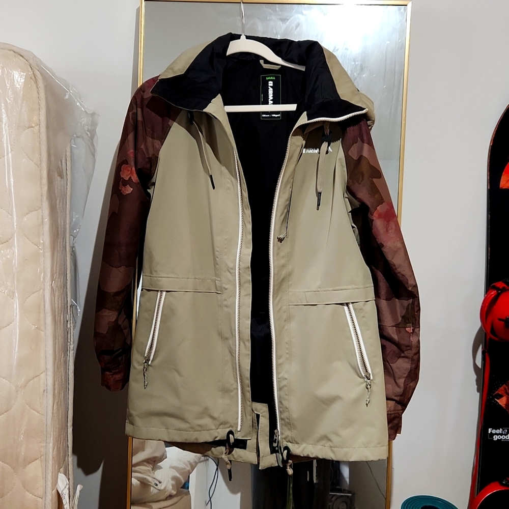 Armada Ski Snowboard Snow Jacket Womens Small